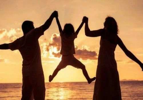 南京外遇調(diào)查取證：老公在外邊找女人，我該怎么原諒他